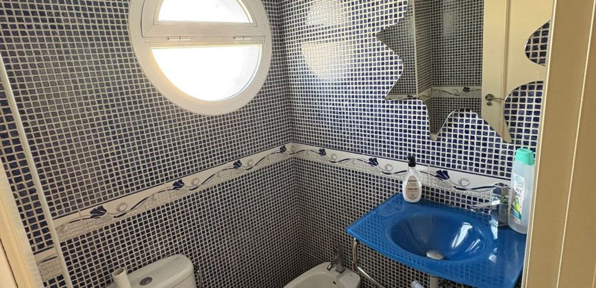 Amplia y Luminosa Propiedad en Zona Tranquila en calle Gpya !