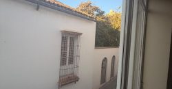 Amplia Propiedad con Opción de Local Comercial y Cochera en calle Capitán Cala!