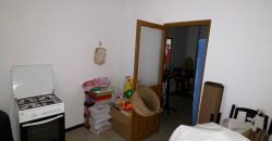 Casa a Reformar con Amplios Espacios y Patios Interiores!