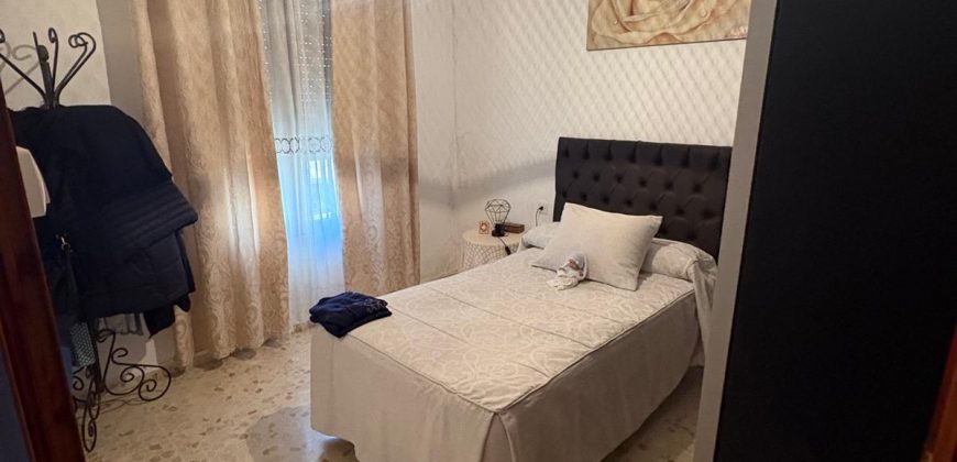 GRAN CASA EN LA LANTEJUELA