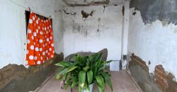 Casa a Reformar con Amplios Espacios y Patios Interiores!