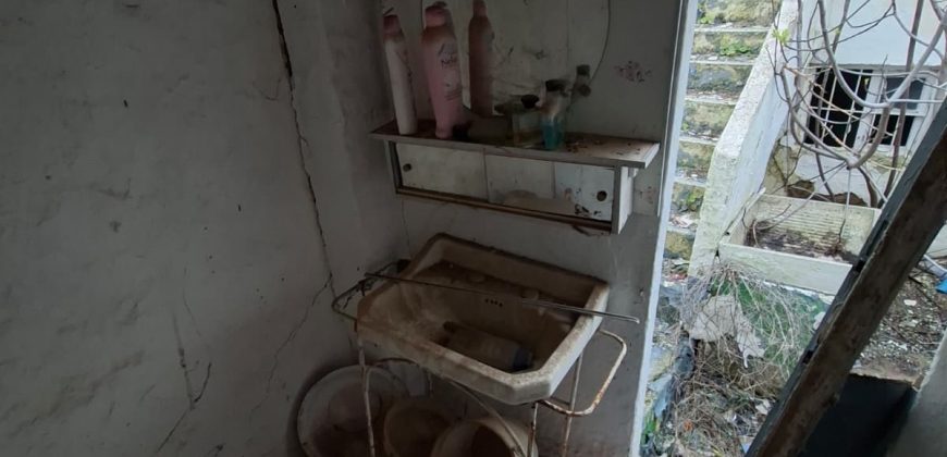 Oportunidad de casa para reformar en Calle Cruz Verde!