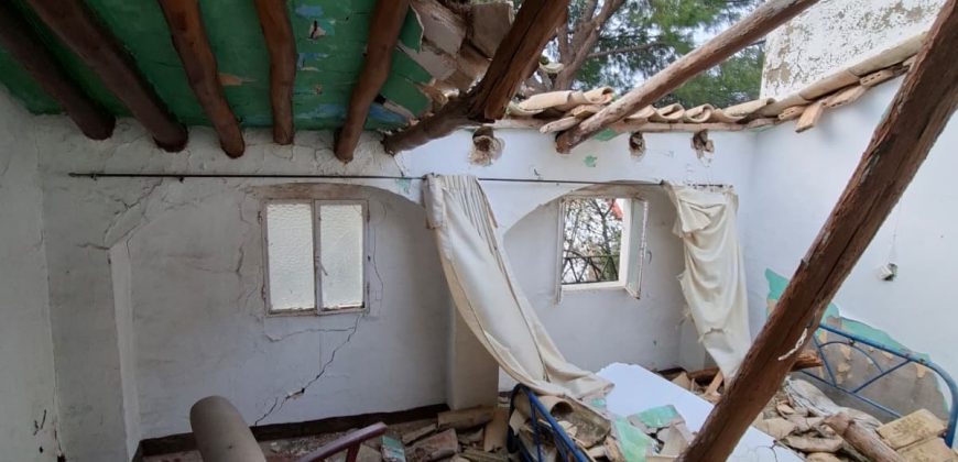 Oportunidad de casa para reformar en Calle Cruz Verde!