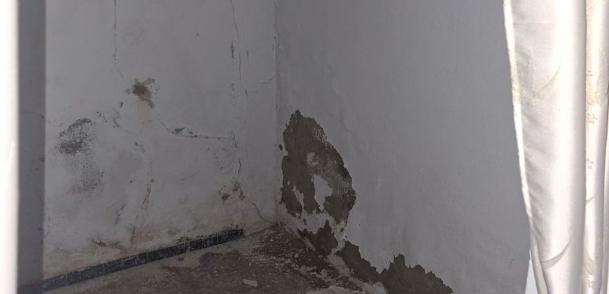 Oportunidad de casa para reformar en Calle Cruz Verde!