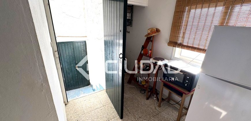 Casa de pueblo a reformar muy cerca del centro