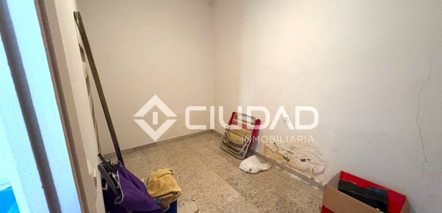 Casa de pueblo a reformar muy cerca del centro