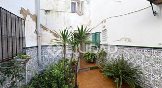 Casa de pueblo a reformar muy cerca del centro