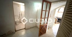 Casa de pueblo a reformar muy cerca del centro