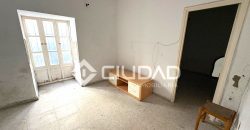 Casa de pueblo a reformar muy cerca del centro