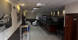 Amplia Nave Comercial Ideal para Actividades de Ocio y Restauración en Calle Taranta!