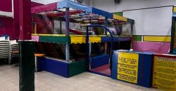 Amplia Nave Comercial Ideal para Actividades de Ocio y Restauración en Calle Taranta!