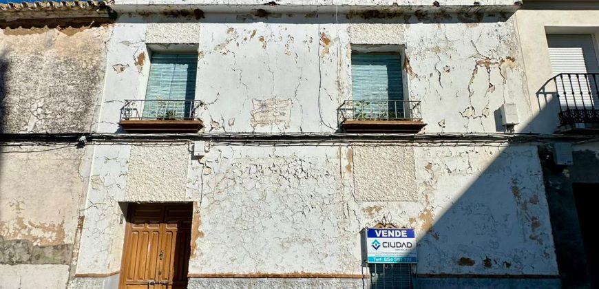 CASA PARA DERRIBO EN ZONA CÉNTRICA