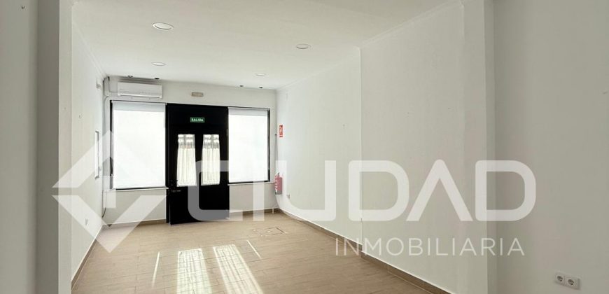 LOCAL COMERCIAL ZONA CENTRO- CHIPIONA