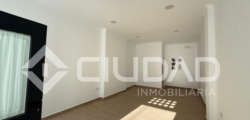 LOCAL COMERCIAL ZONA CENTRO- CHIPIONA