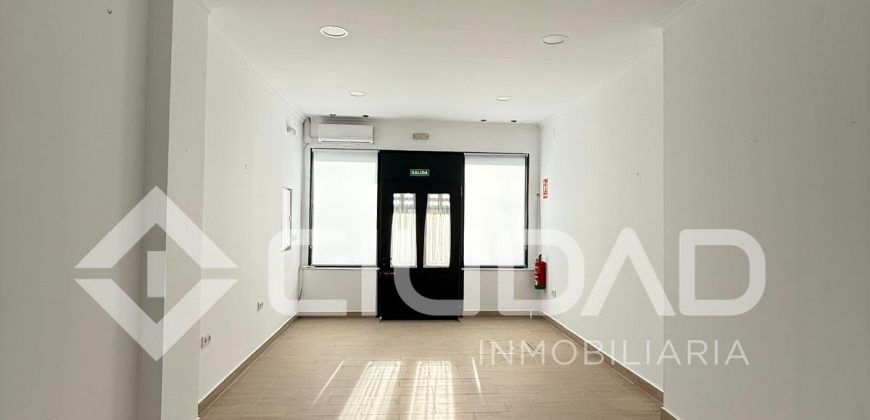 LOCAL COMERCIAL ZONA CENTRO- CHIPIONA