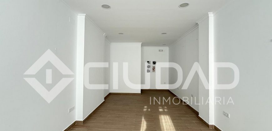 LOCAL COMERCIAL ZONA CENTRO- CHIPIONA