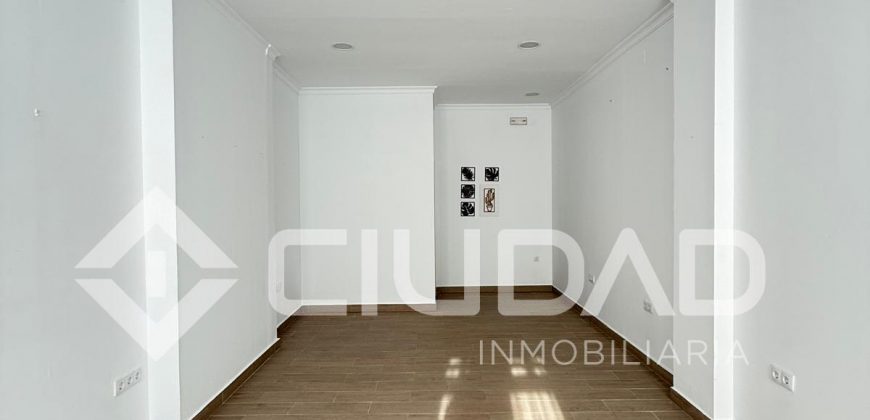 LOCAL COMERCIAL ZONA CENTRO- CHIPIONA