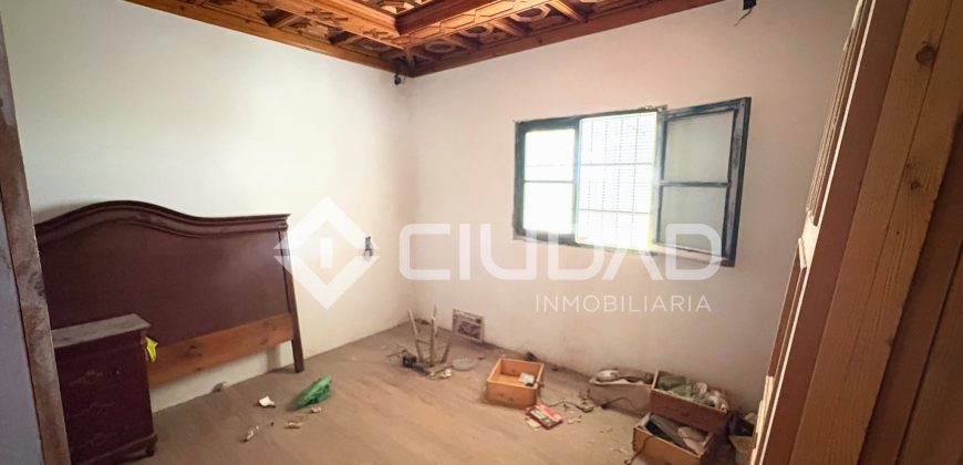 Finca rústica de uso agrícola con casa y nave