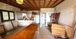 Finca rústica de uso agrícola con casa y nave