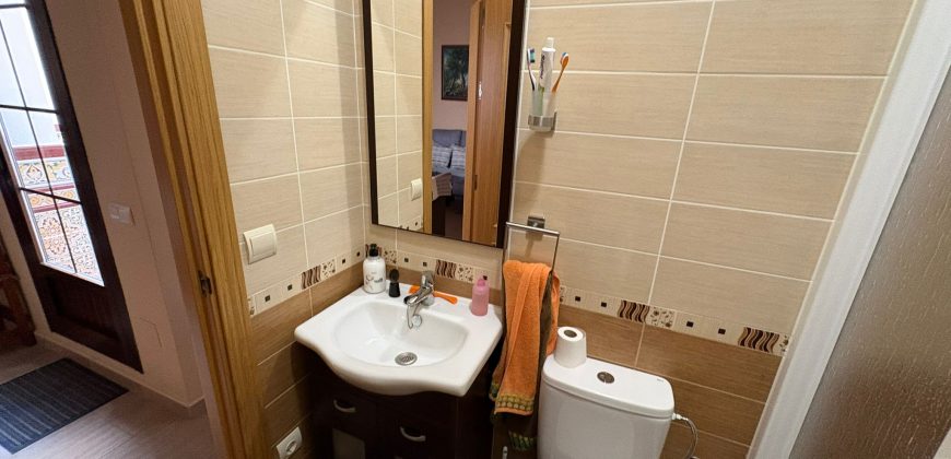 Amplia Propiedad con Cochera y Terrazas en Zona El pantano calle Juan Sebastián Elcano!