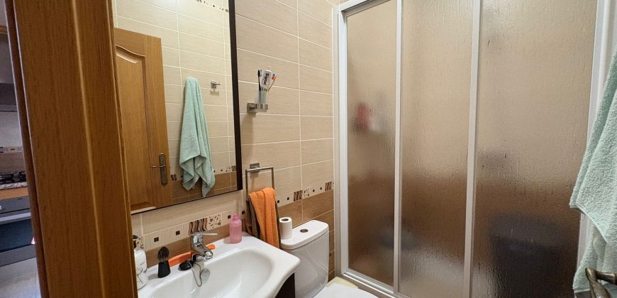 Amplia Propiedad con Cochera y Terrazas en Zona El pantano calle Juan Sebastián Elcano!