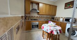 Amplia Propiedad con Cochera y Terrazas en Zona El pantano calle Juan Sebastián Elcano!