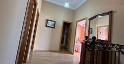 Amplia Propiedad con Cochera y Terrazas en Zona El pantano calle Juan Sebastián Elcano!