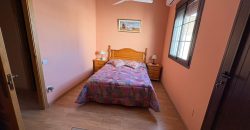 Amplia Propiedad con Cochera y Terrazas en Zona El pantano calle Juan Sebastián Elcano!