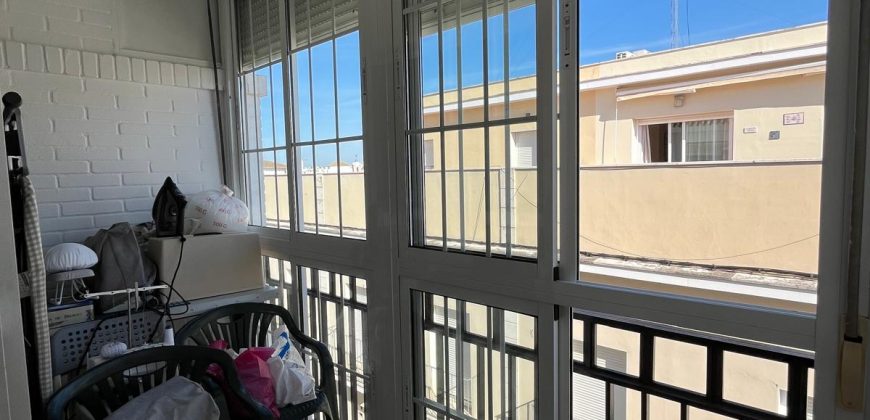 PISO PARA ENTRAR A VIVIR EN CALLE ROSARIO