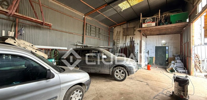 Terreno rústico con 2 naves en Cañada del Amarguillo