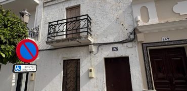 CASA DE PUEBLO PARA REFORMAR EN MAIRENA DEL ALCOR
