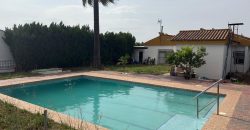 CHALET URBANO EN URBANIZACIÓN LAS ENCINAS