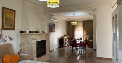 CHALET URBANO EN URBANIZACIÓN LAS ENCINAS