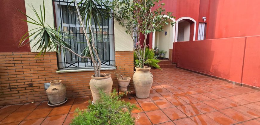 Casa adosada – Castilleja de la Cuesta