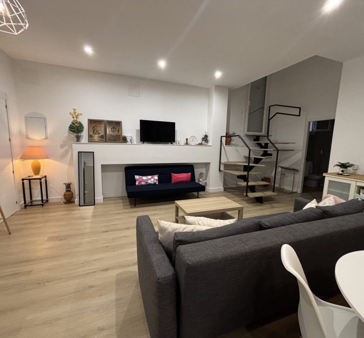 DÚPLEX EN VENTA EN PLENO CORAZÓN DE CAMAS
