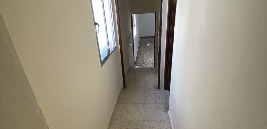 CASA EN PATIO DE VECINOS EN MARCHENA