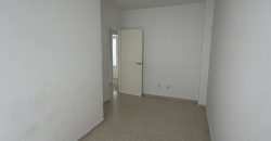 PISO DE TRES HABITACIONES