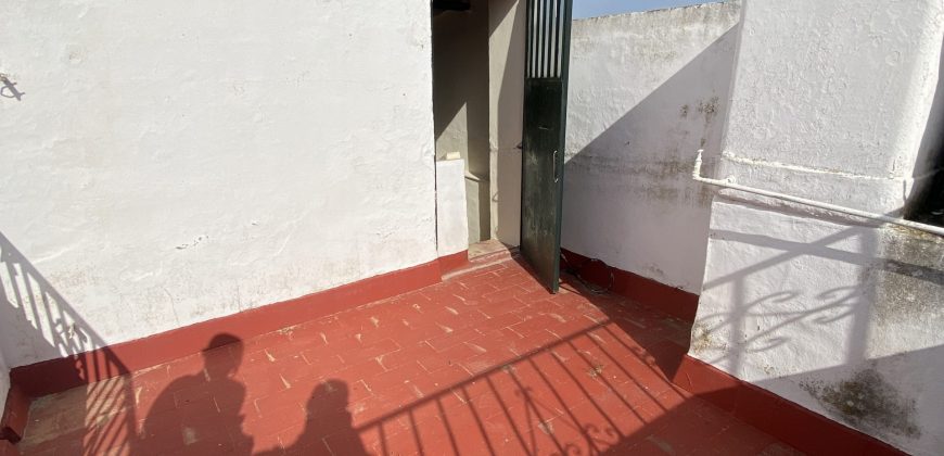 CASA EN PATIO DE VECINOS EN MARCHENA