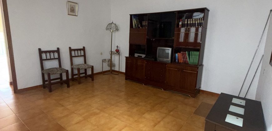 CASA DE DOS PLANTAS EN FUENTES DE ANDALUCÍA