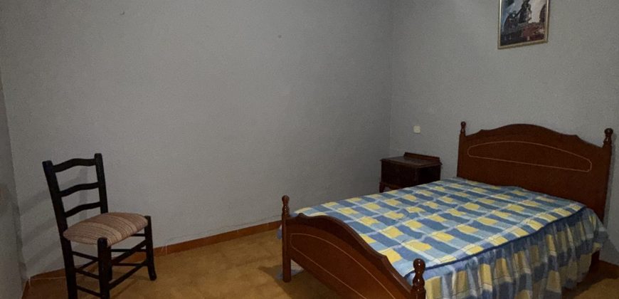 CASA DE DOS PLANTAS EN FUENTES DE ANDALUCÍA