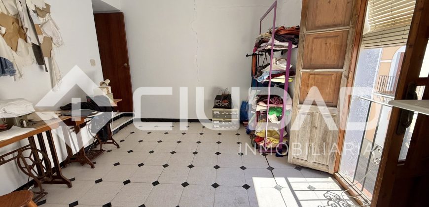 Piso en casa de vecinos – Zona Barrio Nuevo