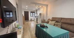 SE VENDE ESPECTACULAR CHALET ADOSADO EN PLENO CORAZÓN DE CAMAS