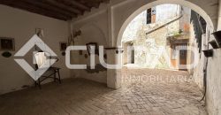 Piso en casa de vecinos – Zona Barrio Nuevo