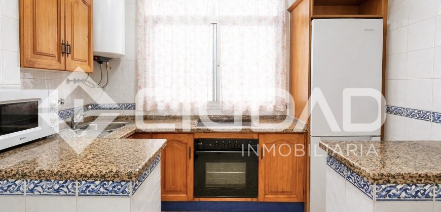 Piso independiente en esquina – Zona Av. Miguel Hernández, Las Cabezas de San Juan (Sevilla)