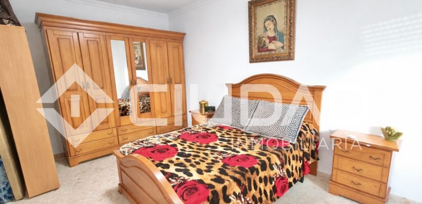 Piso independiente en esquina – Zona Av. Miguel Hernández, Las Cabezas de San Juan (Sevilla)