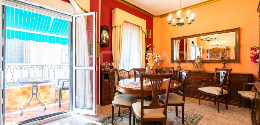 Piso en venta en Luis Montoto
