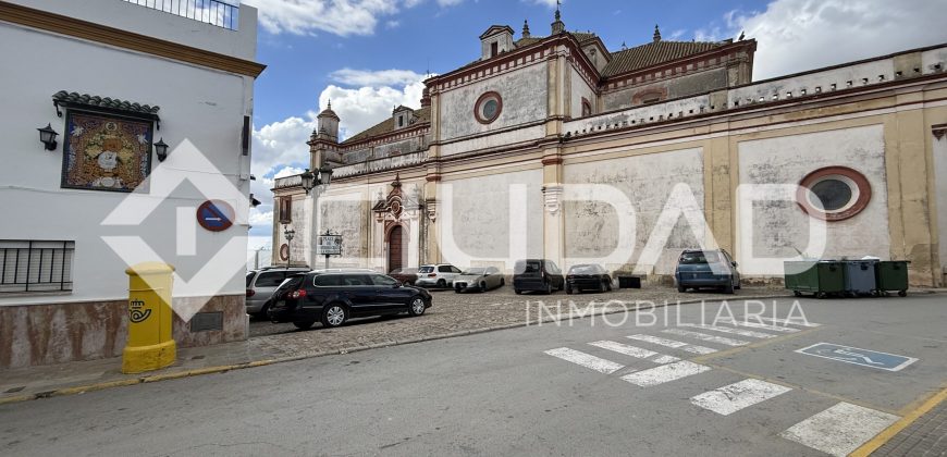 Casa con gran amplitud – Zona del Castillo