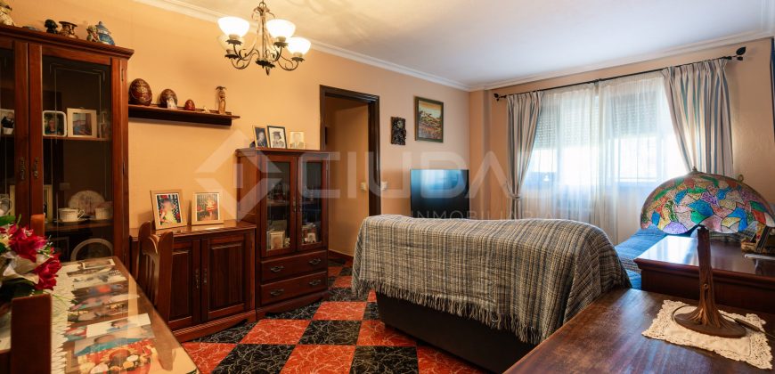 Se vende estupendo piso de 85 m², ideal tanto para familias como para inversores que buscan una excelente oportunidad.