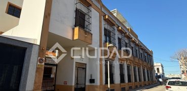 PISO ZONA CENTRO- CHIPIONA