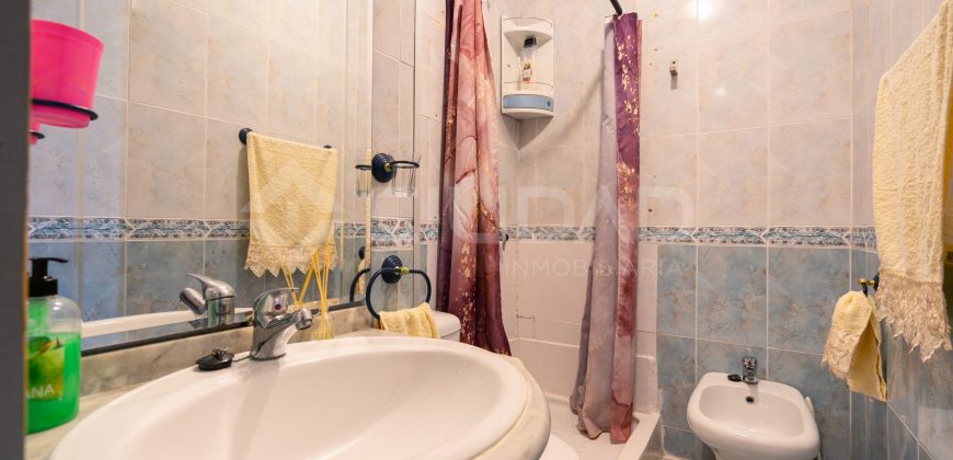 Se vende estupendo piso de 85 m², ideal tanto para familias como para inversores que buscan una excelente oportunidad.
